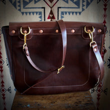 Load image into Gallery viewer, Courier Bag - Tärnsjö&#39;s Antique Brown Veg Tanned Horse Hide