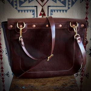 Courier Bag - Tärnsjö's Antique Brown Veg Tanned Horse Hide