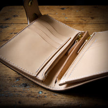 Load image into Gallery viewer, Medium Wallet - Shinki Hikaku Black Shell Cordovan