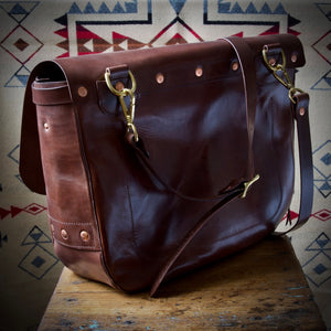 Courier Bag - Tärnsjö's Antique Brown Veg Tanned Horse Hide