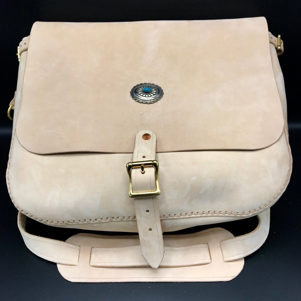 Outrider Bag - Tärnsjö Natural Veg Tanned Nubuck with Turquoise and Silver Concho