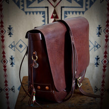 Load image into Gallery viewer, Courier Bag - Tärnsjö&#39;s Antique Brown Veg Tanned Horse Hide