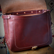 Load image into Gallery viewer, Courier Bag - Tärnsjö&#39;s Mahogany Brown Veg Tanned Cow Hide