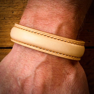 Cuff Bracelet - Natural Tärnsjö Veg Tanned