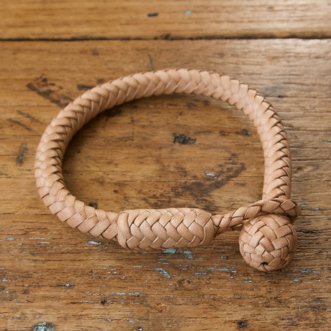 Easy Adjustable Sliding Square Knot Macrame Cord Bracelet Closure - YouTube